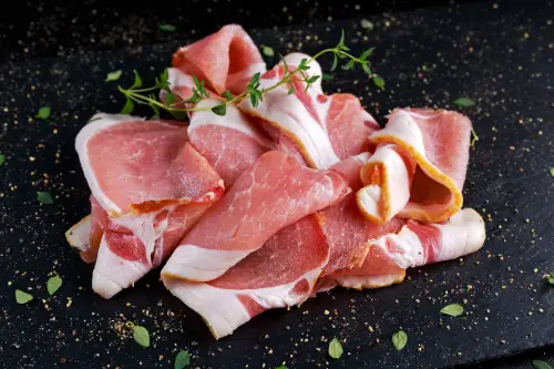 Click Here To Enlarge This Photo Of Smoked Back Bacon &lpar;200g&rpar;